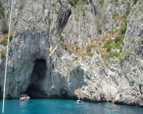 La gruta azul en Capri, Italia: un paraíso misterioso por descubrir - Viajes - ABC Color