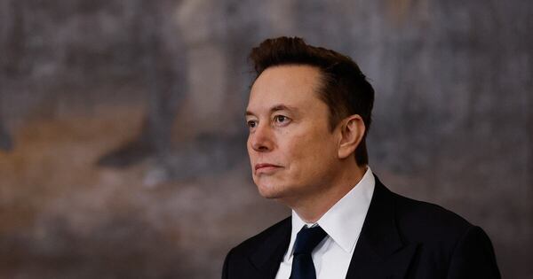 La Nación / Elon Musk cuestionó a agencia de ayuda humanitaria