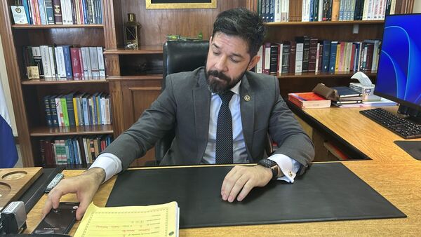 Datos de celular de "Lalo" Gomes evidenciarían esquema de corrupción que salpica a diputado y magistrados - 1000 Noticias