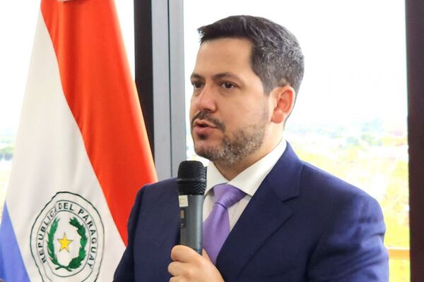 Raúl Latorre: “La democracia paraguaya es una de las más fuertes de la región” - ADN Digital