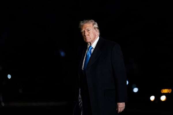 Dura crítica del Wall Street Journal a Trump por su política arancelaria - Mundo - ABC Color