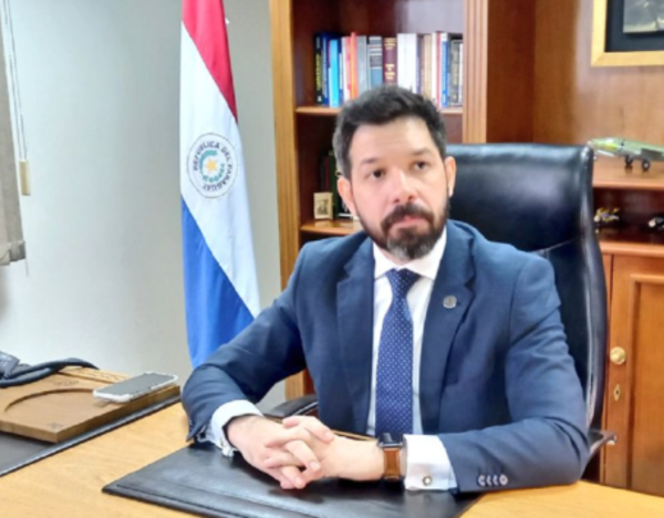 Juez denuncia a diputado, fiscales y jueza tras análisis del celular de Lalo Gomes
