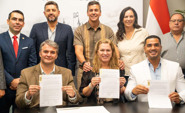 Firman acuerdo para adecuación de la ESSAP donde serán trasladados efluentes del Gran Hospital - Noticiero Paraguay