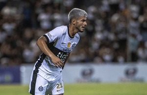 ¿César Olmedo reemplazará a Juan Cáceres en Lanús?