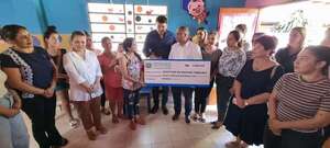 El Ministerio de la Defensa Pública entregó un aporte económico al Programa Abrazo de la capital de Misiones - Nacionales - ABC Color