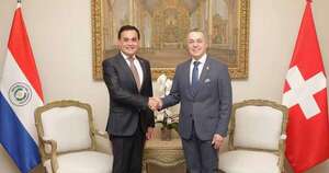 La Nación / Canciller Suizo realizó el primer vuelo directo a Paraguay en visita histórica