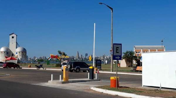 Servicio de Estacionamiento Medido está vigente desde hoy en Encarnación - Economía - ABC Color