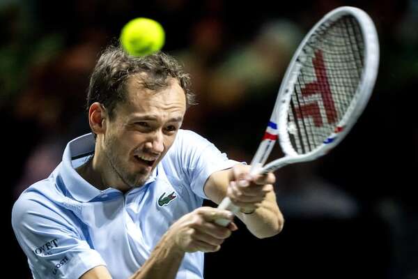 Tenis: Medvedev y Tsitsipas, en alza en Róterdam; Vallejo eliminado en Rosario - Polideportivo - ABC Color