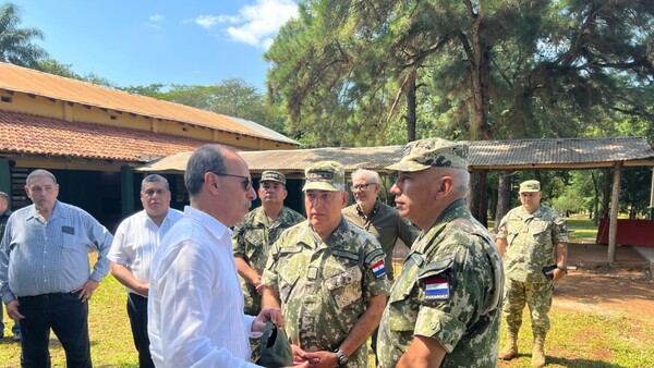 Por fracaso de Senad y Antinarcóticos, Gobierno reforzará presencia militar en el Alto Paraná - La Clave