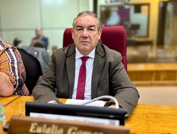 Abogado de la familia Gomes denuncia parcialidad en entrega de pericia · Radio Monumental 1080 AM