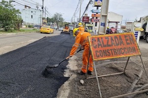 Nuevos desvíos en Mariscal López: cambios afectan acceso a la UNA - ADN Digital