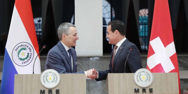 Visita histórica de ministro de Suiza apunta a fomentar el comercio bilateral y de bloques • PARAGUAY TV