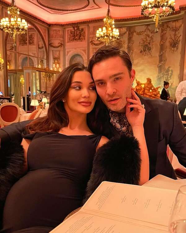 Así sorprendió Ed Westwick a Amy Jackson en su cumpleaños - Gente - ABC Color