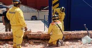 Diario HOY | Tremendo susto en centro de Asunción al colapsar estructura