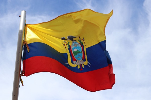 Ecuador cerrará sus fronteras durante elecciones del domingo - ADN Digital