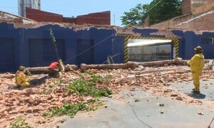 Colapsa estructura de conocido centro comercial en Asunción
