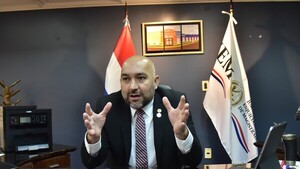 En 2023 salta el dudoso patrimonio de Orlando Arévalo: ¿Qué pasó del análisis de la Contraloría?