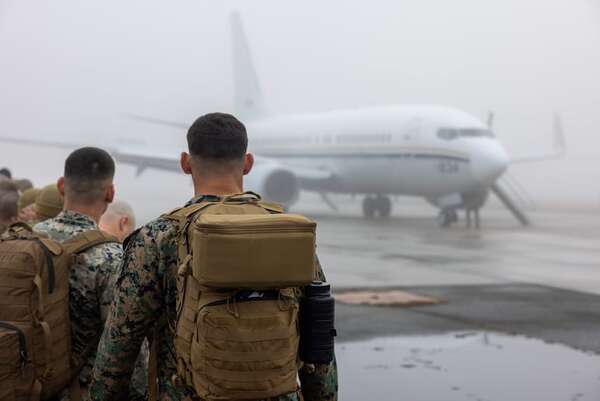 Vuelo con migrantes arrestados parte hacia Guantánamo, confirma la Casa Blanca - Mundo - ABC Color