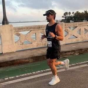 Camilo, emocionado tras correr la Media Maratón de Miami - Gente - ABC Color