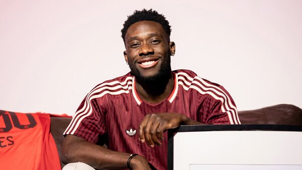 Alphonso Davies renueva con el Bayern hasta 2030