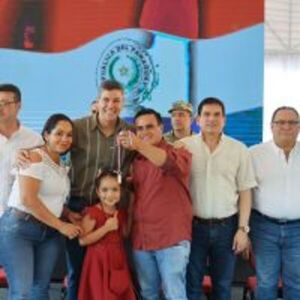 Más de 300 viviendas inauguradas: Gobierno entrega llaves de la casa propia a 124 familias de Santa Rosa del Aguaray :: Presidencia de la República del Paraguay
