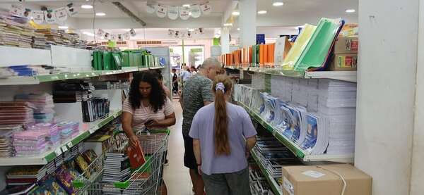 Auge comercial en Encarnación, lastimosamente ignorado por el Estado - Economía - ABC Color