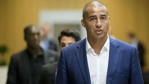 Trezeguet llega a Ecuador para la 'Noche Amarilla' del Barcelona