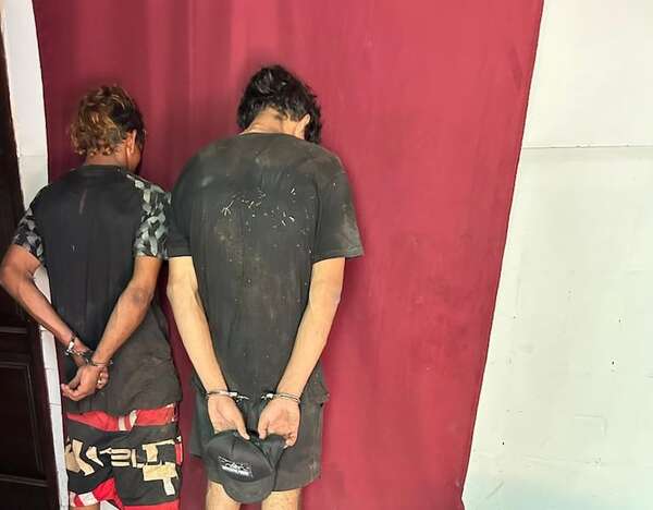 Lambaré: detienen a dos hombres en pleno hurto domiciliario  - Policiales - ABC Color