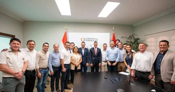 La Nación / Garantizan que llegarán a 1.000.000 de niños desde febrero