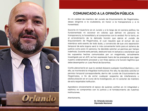 Arévalo pide permiso indefinido tras escándalo