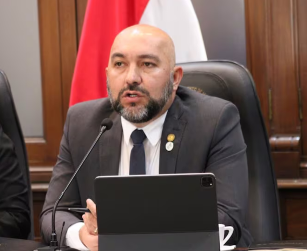 Orlando Arévalo pide permiso ante el JEM tras escándalo de chats con "Lalo" Gomes - PDS RADIO Y TV