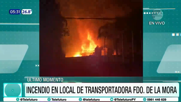 Reportan incendio en una transportadora en Fernando de la Mora