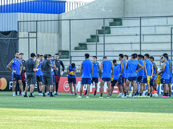 Versus / Nacional se estrena en la Libertadores con técnico nuevo y muchas dudas