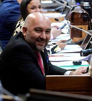 Hoy podrían plantear proyecto de pérdida de investidura de Orlando Arévalo - Política - ABC Color