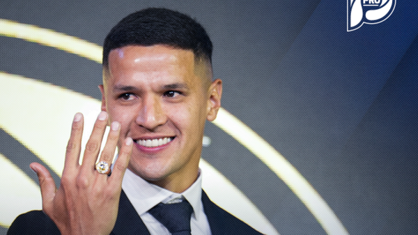 Álex Arce se lleva premio al mejor futbolista de la Liga Pro 2024 de Ecuador