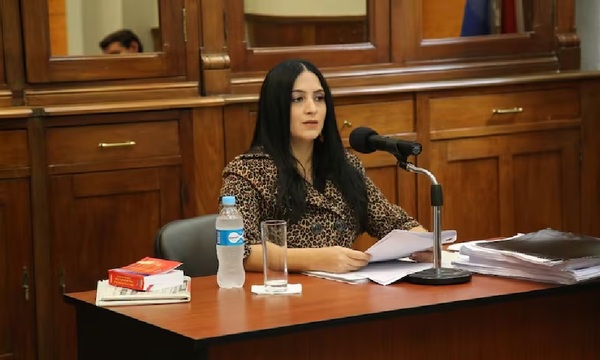 Fiscal Katia Uemura niega pago de sobornos tras filtración de chats con Eulalio “Lalo” Gomes - OviedoPress
