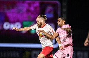 Versus / Isidro Pitta estrena cuenta goleadora en su nuevo equipo