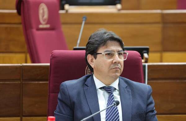 Tras críticas, cambian a un fiscal investigador de escandalosos chats de Lalo Gomes - Policiales - ABC Color