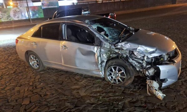 Huía de la poli, chocó a un motoca y al detenerlo hallan el brazo del finado en su auto