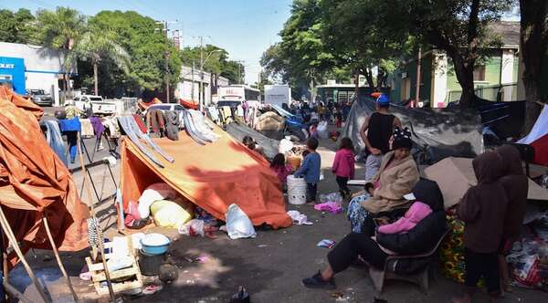 Vuelven las manifestaciones, cierre parcial de la Avda.Artigas