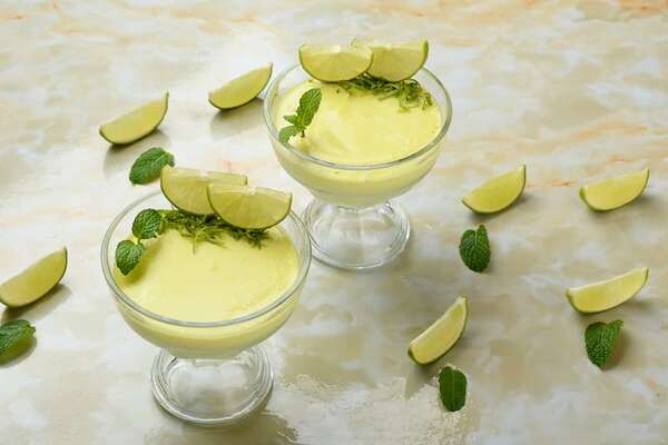Esta mousse de yogur y limón es un postre ideal para los días de mucho calor - Gastronomía - ABC Color