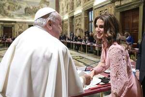 Rania de Jordania y el papa Francisco, juntos en la Cumbre sobre los Derechos del Niño - Gente - ABC Color