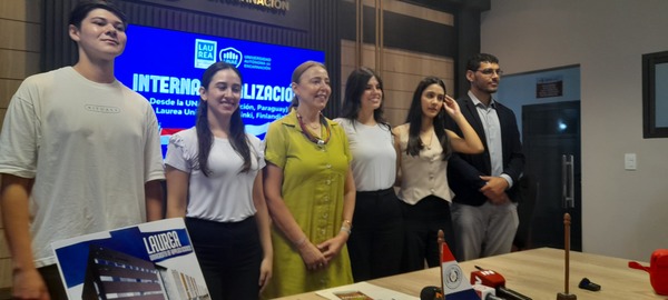 Docentes y estudiantes de UNAE-ISEDE participarán en un programa internacional de formación en liderazgo en Finlandia