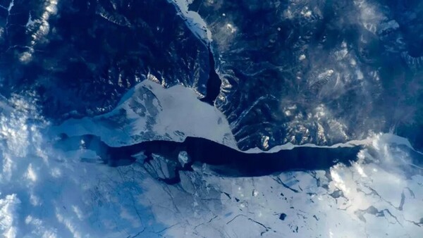 Lago Baikal corre el riesgo de no congelarse este año debido al cálido invierno en Siberia