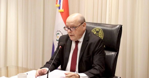 Diesel vuelve a presidir la Corte y dice que depende de los jueces "aceptar o no las presiones"