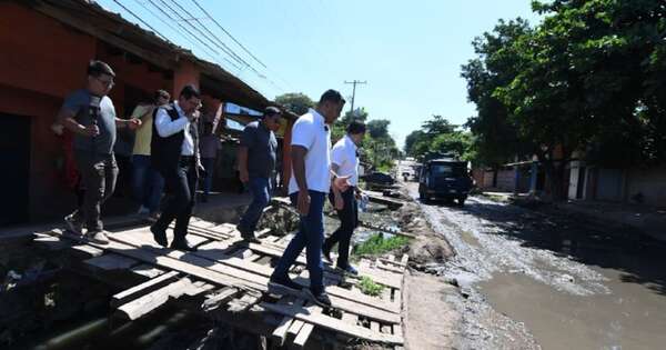 Diario HOY | Limpian cauce del arroyo Fereira y prometen “lavado de cara” en calle Cantaluppi