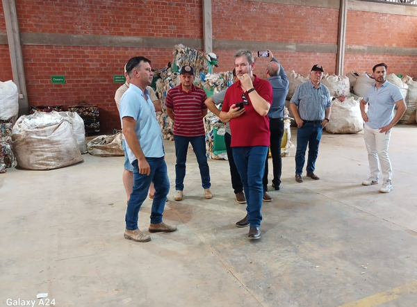 Intendentes Alto Paraná exploran soluciones ambientales en el Chaco - La Clave
