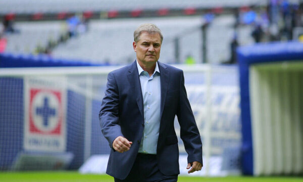 FIFA aceptó parcialmente demanda de Diego Aguirre para que Olimpia le pague 150 mil dólares
