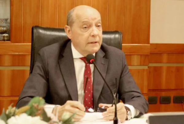 Diesel asume como presidente de la Corte y promete “Transparencia judicial”