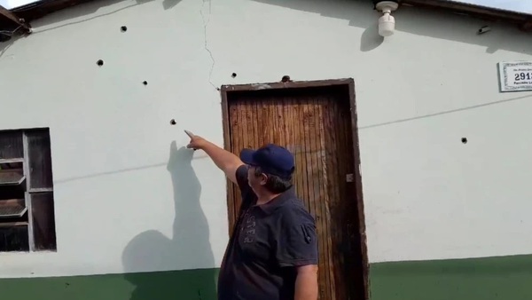 Desconocidos disparan contra casa de albañil en la madrugada en Amambay